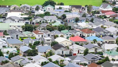 New Zealand House Prices Fall at Slower Pace After Rate Cut