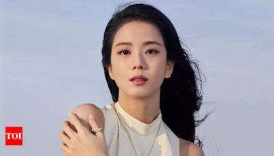 'ME' by BLACKPINK's Jisoo becomes the first album by a Korean female soloist to hit 1 billion plays on YouTube music | K-pop Movie News - Times of India