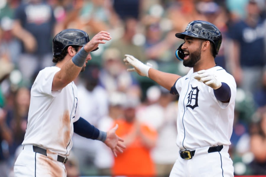 Tigers score 9 runs in 2 innings of 11-2 win over White Sox after scoring 5 in 6 previous games