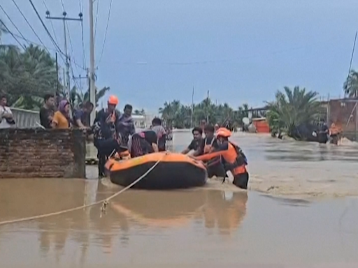 影/暴雨襲印尼！蘇拉威西島洪水土石流致14死 逾1800間房屋受災