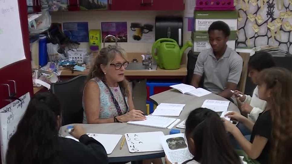 Reading program at Liberty Park Elementary helps students, interns