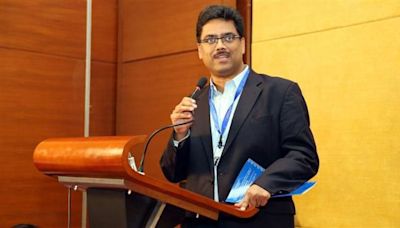 Guiding Students to Success: The Vision of Mr. Vinu Warrier, Founder of eduVelocity