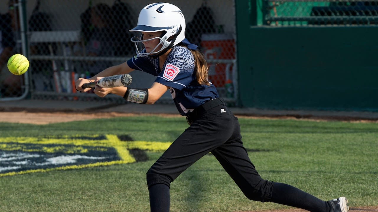 What channel are Little League Softball World Series championship games on today? Free live streams, TV schedule, bracket