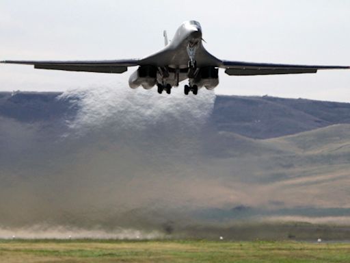 Multiple crew failures and wind shear led to January crash of B-1 bomber, Air Force says