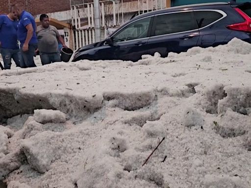 Experts warn of hail, whirlwinds in Mexico after new heat record in the capital