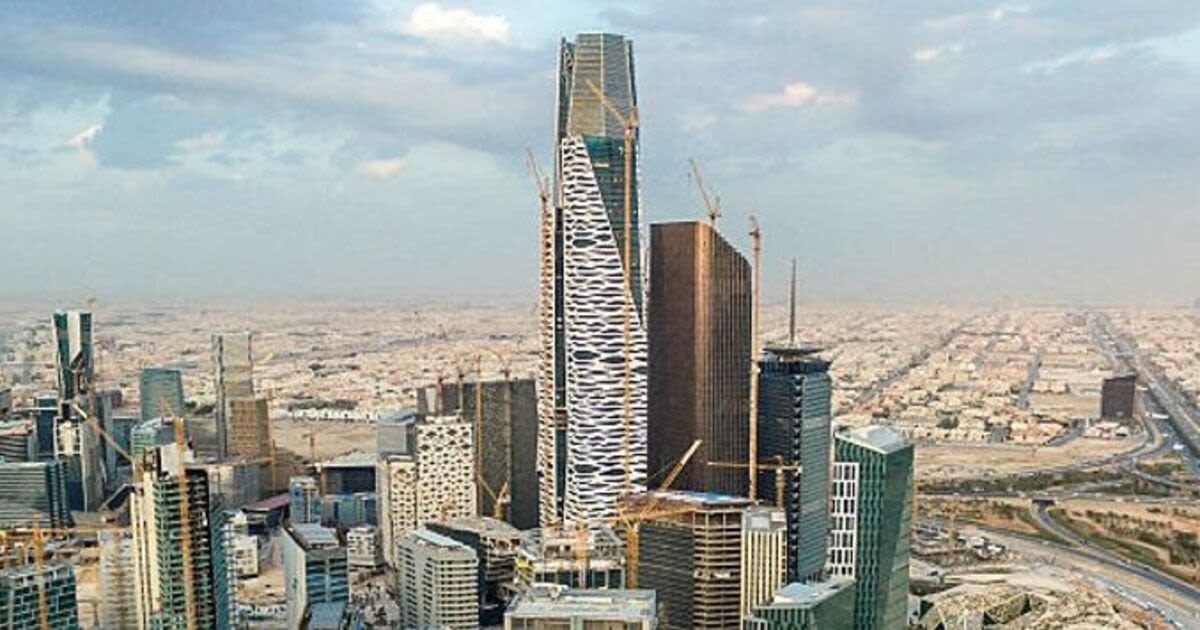 Saudi Arabia's incredible new £4bn skyscraper twice as high as tallest building