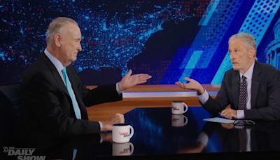 Jon Stewart Razzes a ‘Daily Show’ Guest: Bill O’Reilly