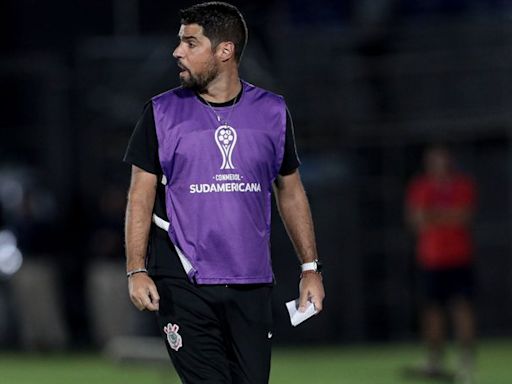 Corinthians volta a vencer e técnico reclama de calendário: "Não dá para…"