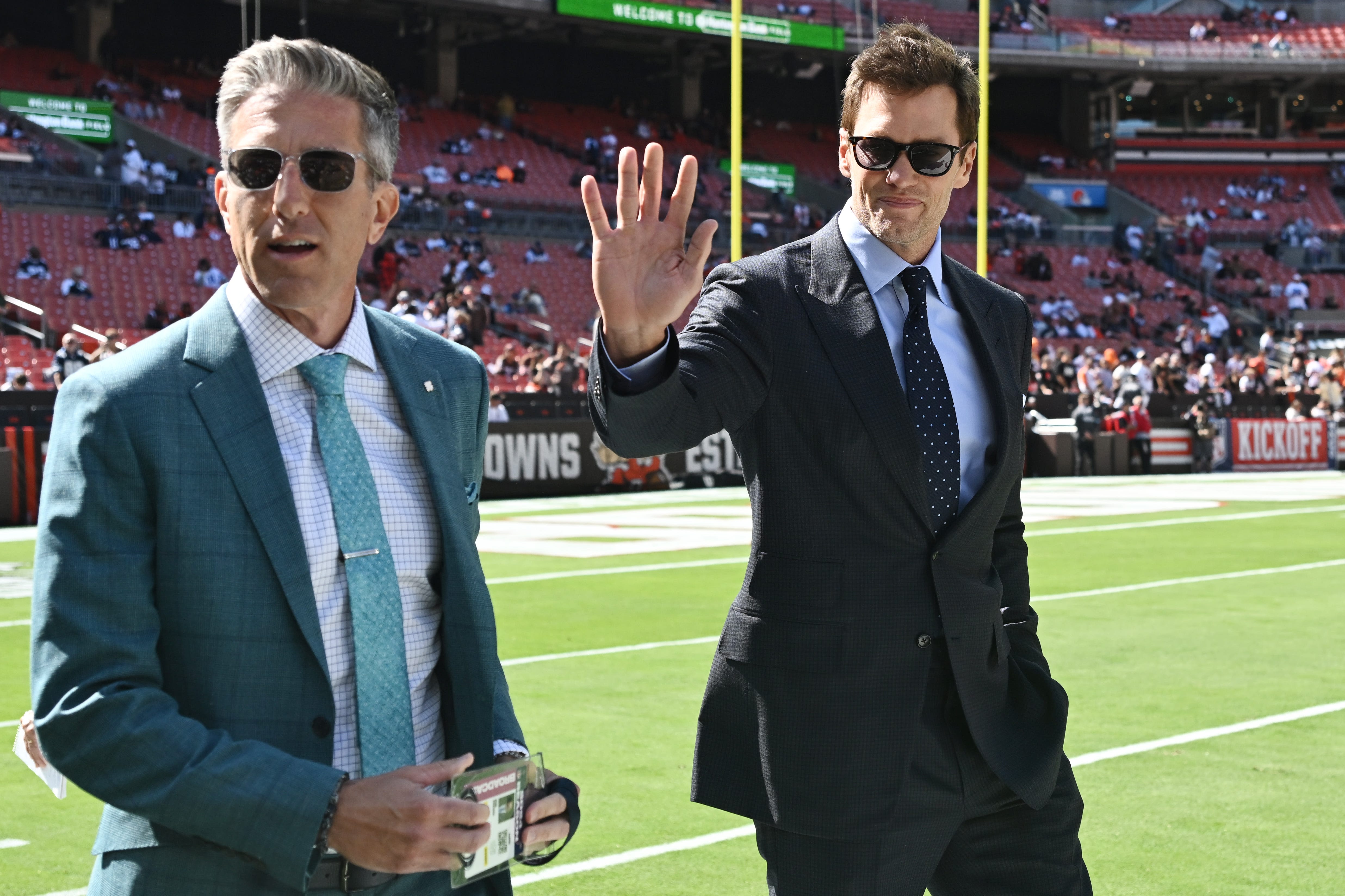 NFL Week 2 announcers: Television broadcasters, announcing crews for Week 2 NFL schedule