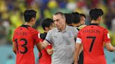 Técnico Paulo Bento se diz orgulhoso da seleção sul-coreana, mas deixa cargo após derrota para o Brasil