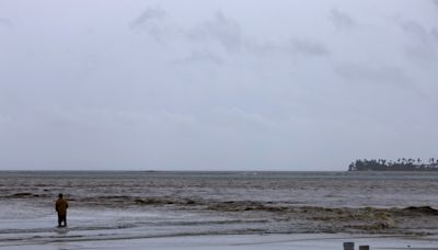 Alertan de alto riesgo de corrientes marinas en la costa este de EEUU por huracán Ernesto