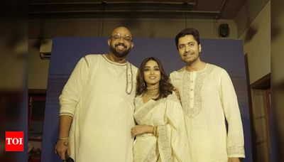 Abhisek Roy showcases his wedding collection through a pre-recorded video at a Kolkata venue - Times of India