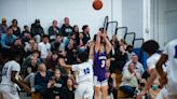 Boys basketball: Warwick remains unbeaten by topping Valley Central