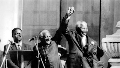 Today in History: Nelson Mandela chosen to lead South Africa