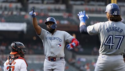 Vladimir Guerrero Jr. homers twice to help Blue Jays earn split with Orioles