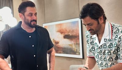 Salman Khan attends 'Kaptaan Sahab' MS Dhoni's 43rd birthday bash, fans hail 'two legends'