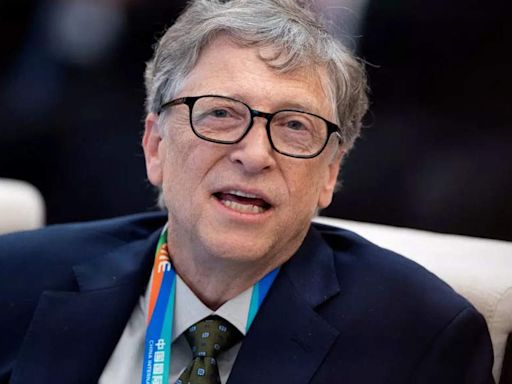 Bill Gates endorses AI-powered education book by Salman Amin Khan | - Times of India