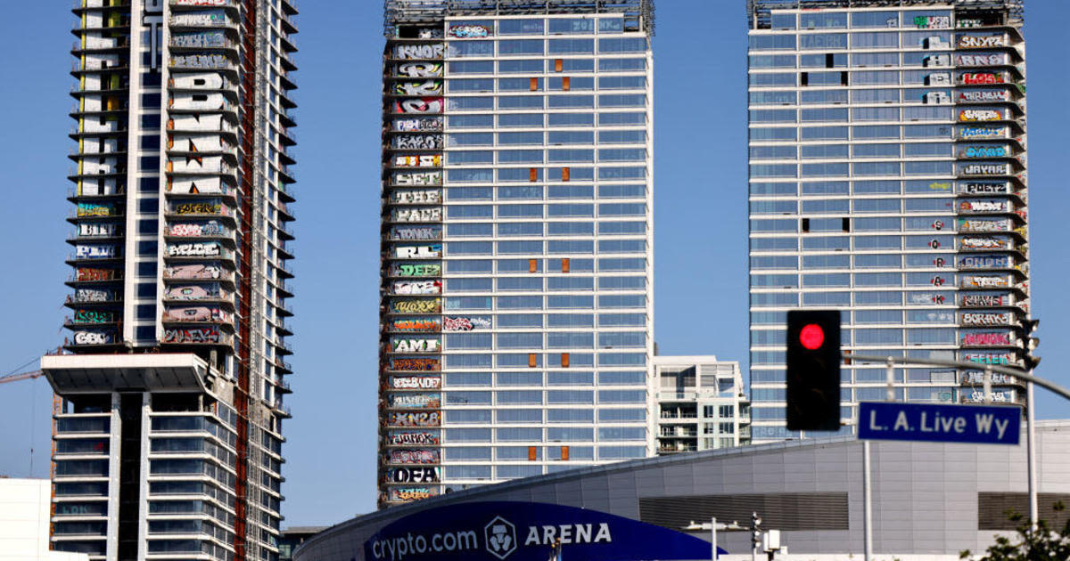 Viral Los Angeles building covered in graffiti is going up for sale