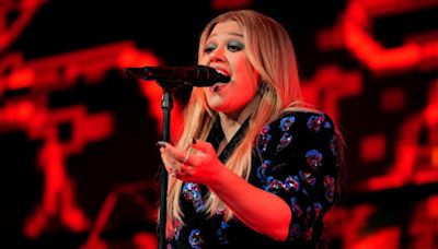 WATCH: Kelly Clarkson Puts a Sultry Spin on Carrie Underwood's 'Blown Away'