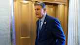 Democrats clash over Manchin side deal, raising shutdown risk