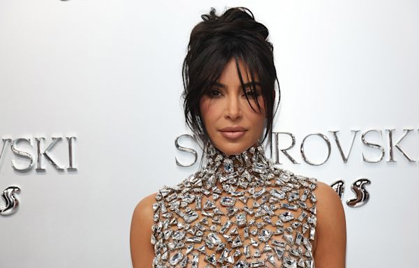 Netflix edits out crowd booing Kim Kardashian at Tom Brady roast