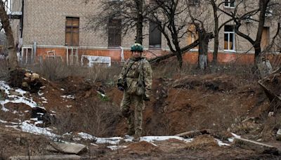 Reino Unido afirma que Rusia replica en su ofensiva contra Chasiv Yar su táctica de bombardeos contra Avdiivka