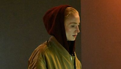 Sophie Turner has meeting with thug on a moped while filming thriller