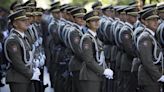 Gijón y Oviedo celebran el Día de las Fuerzas Armadas con una revista naval, desfile aéreo y terrestre y 6.250 militares