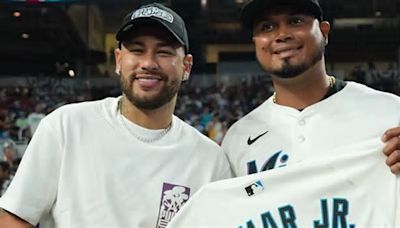 Neymar Jr. hizo el pitcheo ceremonial antes del juego inaugural en Miami