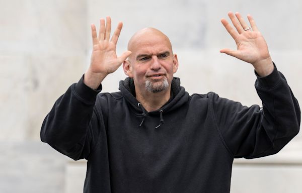 Fetterman demands Biden admin stop withholding weapons from Israel: 'Strongly disagree'