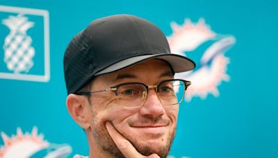 Dolphins’ McDaniel reveals motivational method via reminder of team’s lengthy playoff win drought