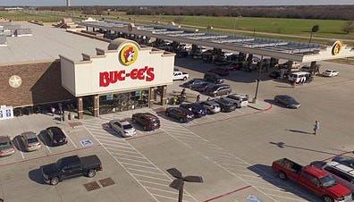 Billboard for Buc-ee's convenience store pops up along I-96 in Michigan: What we know