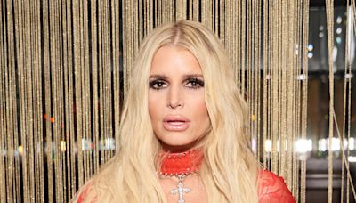 Jessica Simpson opens up about her weight loss: 'I believe in setting small goals'