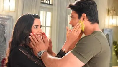 Jasmin Bhasin gets teary-eyed as she talks about close friend Sidharth Shukla’s demise: ‘I couldn’t accept that he was gone’