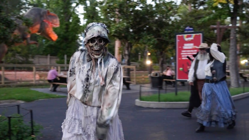 A spooktacular opening: Six Flags over Texas unveils Fright Fest