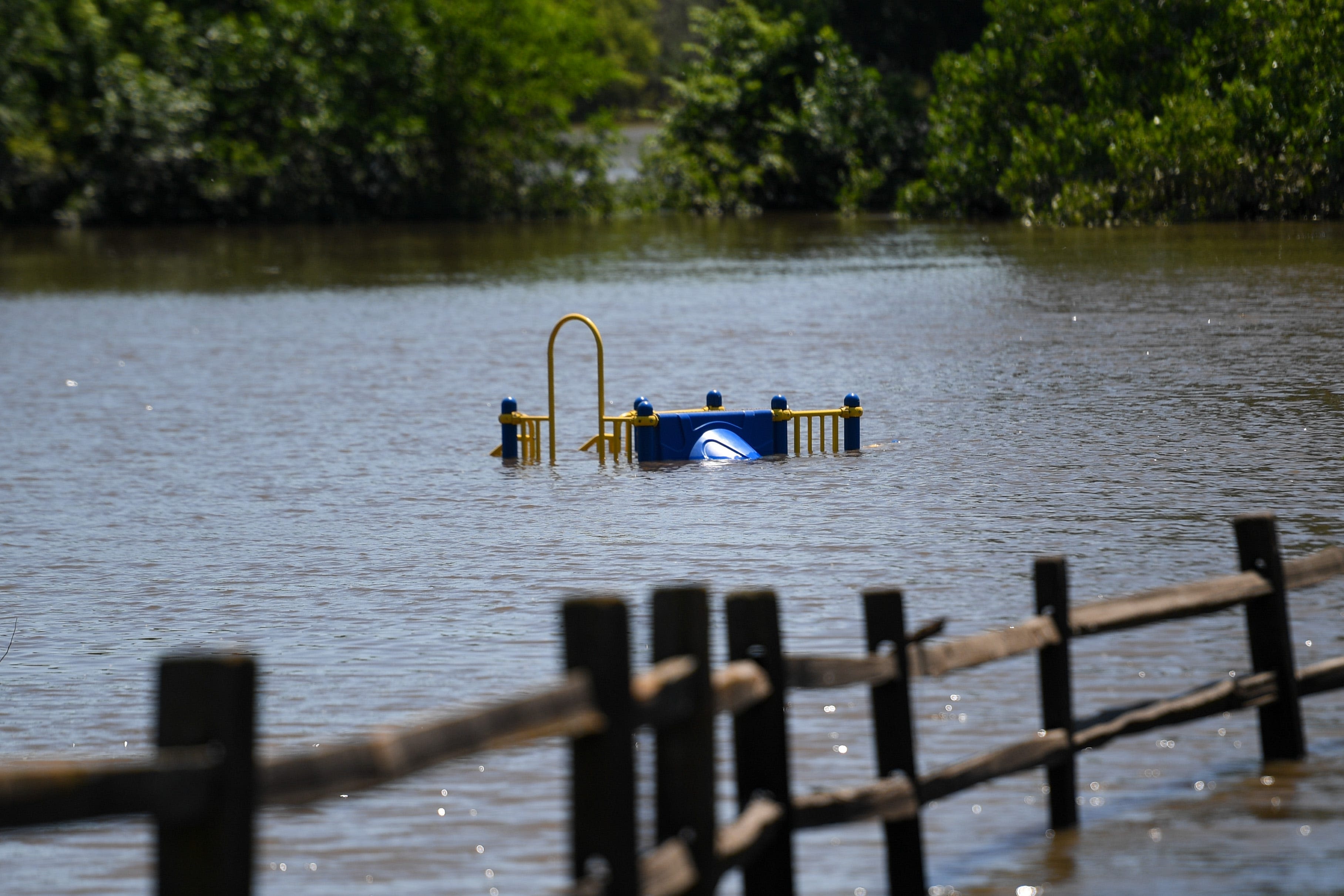 From photo op to out-of-state flights, Gov. Noem jets around nation as South Dakota floods