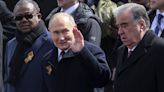 Putin preside en la plaza Roja el desfile del Día de la Victoria sobre la Alemania nazi