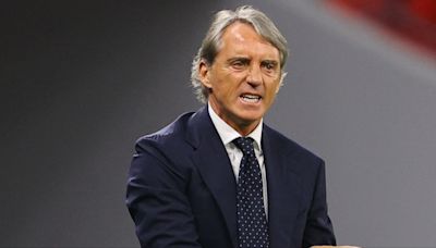 Roberto Mancini Could be 'Serious Contender' to Replace Howe
