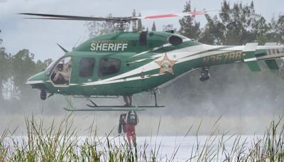 2 men killed in plane crash at south Florida airport