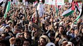 Analysis-Yemen attacks not seen drawing Iran directly into war