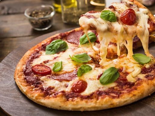 ...Indulge In Pizza Hut's Delectable Pizzas And Discover How You Can Spend Less, Shop More Via NDTV Big Bonus