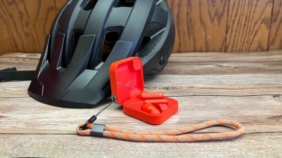 Under $50 Scores: These $39 CMF by Nothing Buds are surprisingly great for biking