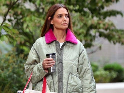 Katie Holmes' Cropped Jeans, £35 Tote Bag And Padded Jacket Is The Perfect Off-Duty Wardrobe