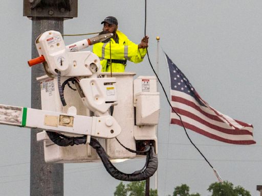 Crews race to restore power across Texas ahead of another round of storms
