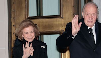 Los reyes Juan Carlos y Sofía celebran su 62 aniversario de boda por separado