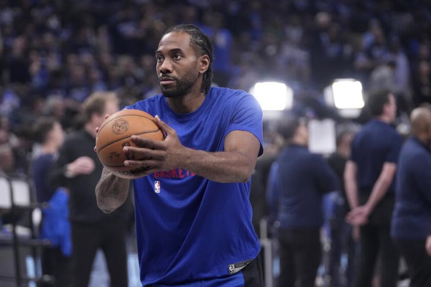 Clippers' Kawhi Leonard impresses during workout in front of Team USA leaders