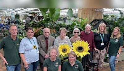 Poole hospice patients enjoy day outing at Christchurch garden centre