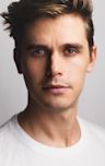 Antoni Porowski