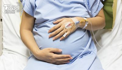 想生兒子逼生6胎！尪鐮刀「剖妻8月孕肚」捅出腸子：確認性別