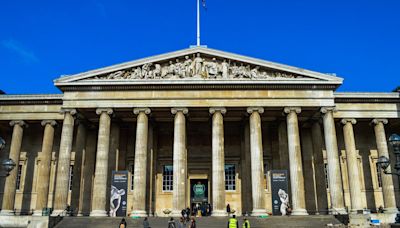 Charge overseas visitors £20 entry to British Museum, says former director